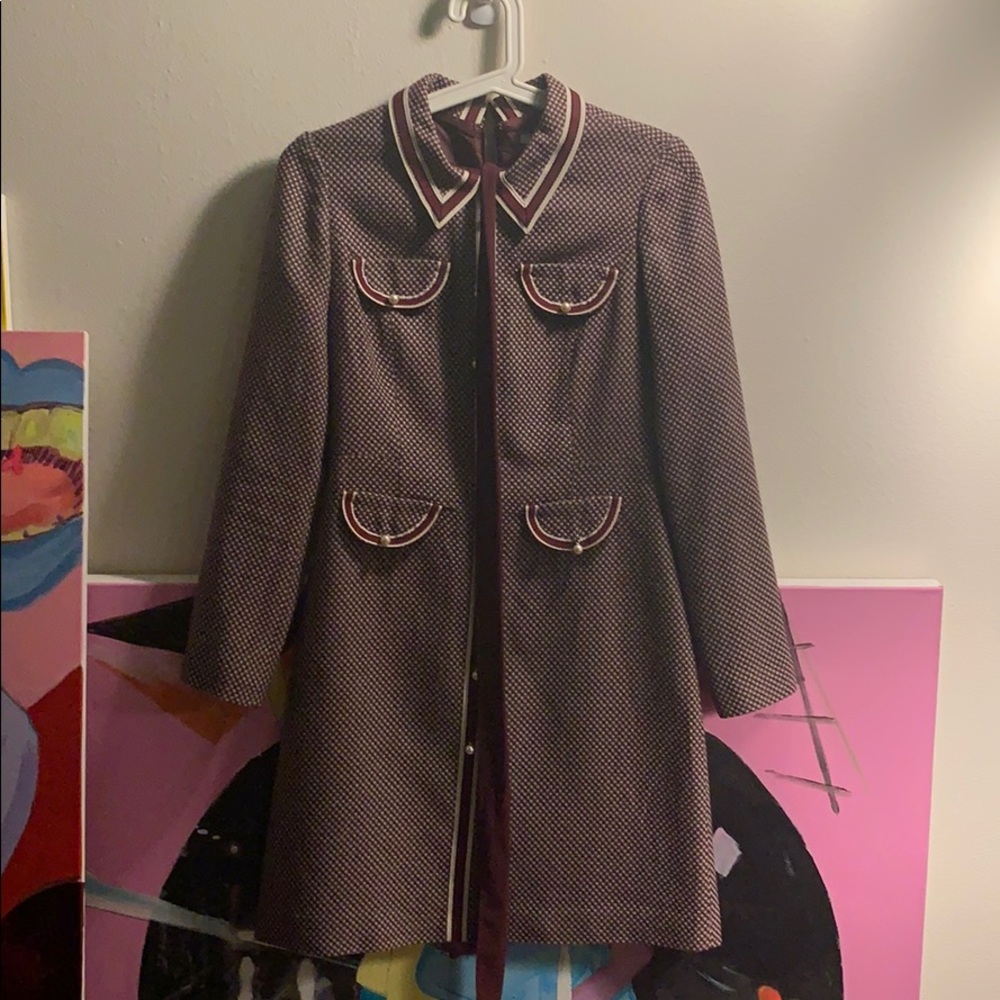 Chanel similar, Kenneth lady knee high dress